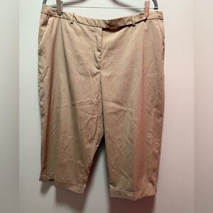 Worthington Tan Capris